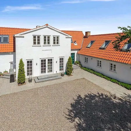 Bauernhof Rural Charm And Beautiful Landscape *